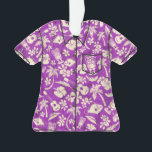 Makapuu Beach Hawaiian Batik Aloha Shirt Ornament<br><div class="desc">Violett-Farbweg. Ein Konversationsausdruck aus Tikis,  Palmen,  tropischen Fischen,  Seeteufel,  Hibiskus und Plumeria Blume erinnern an die Entwürfe,  die in Vintagen Aloha-Shirts in den 40er und 50er Jahren verwendet wurden. Die Batik-Textur fügt eine einzigartige Textur im gesamten Design hinzu und kommt in verschiedenen Farbtönen.</div>