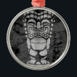 Makapuu Beach Hawaiian Laughi Tiki Batik Silbernes Ornament<br><div class="desc">Ein lachendes Tiki-Design mit einer Batik-Textur überall. Diese Karte erinnert an die Entwürfe,  die in Vintagen Aloha-Shirts in den 40er und 50er Jahren verwendet wurden. Dieses Design ist in mehreren Farben erhältlich.</div>