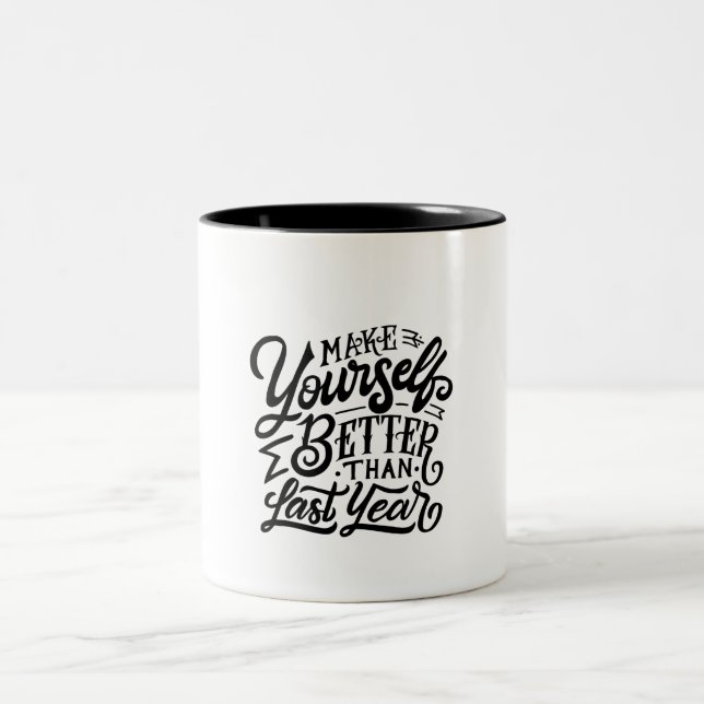make your self better then last year  zweifarbige tasse (Mittel)