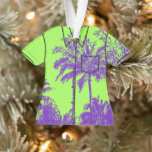 Makena Beach Hawaiian Sketchy Palms Aloha Shirt Ornament<br><div class="desc">Lila und Lime Green Farbweg. An der linken Küste von Maui befindet sich die wunderschöne Resort-Gemeinde von Makena Beach. Die Palmen schweben in den tropischen Brisen, während die Sonne über dem Schlackenkegel von Molokini Set. Unser Design zeigt die dramatischen Farben dieser Sonnenuntergänge im Stift- und Tintenstil. Dieses Design kommt in...</div>