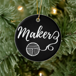 Maker und Garntypografie Keramik Ornament