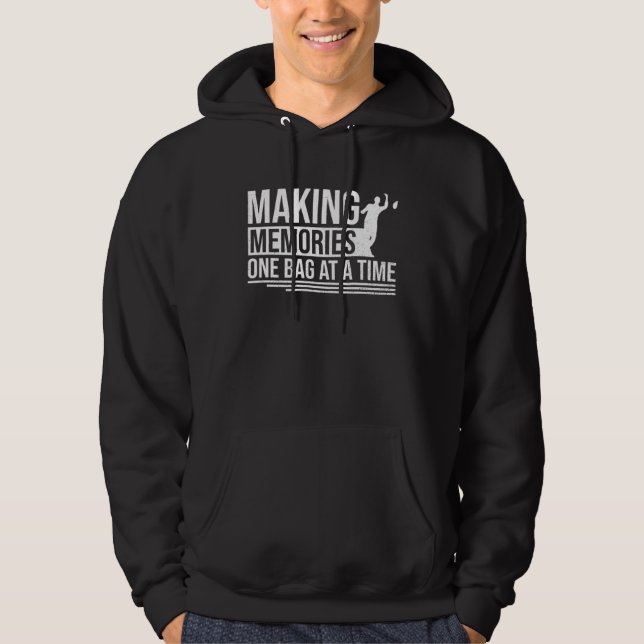 Making Memories One Bag At A Time   Cornhole Hoodie (Vorderseite)