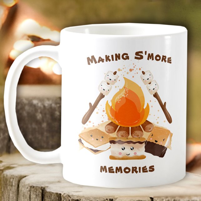 Making S'more Erinnerungen Niedlich Funny Campfire Kaffeetasse (Making S'more Memories Cute Campfire Mug)