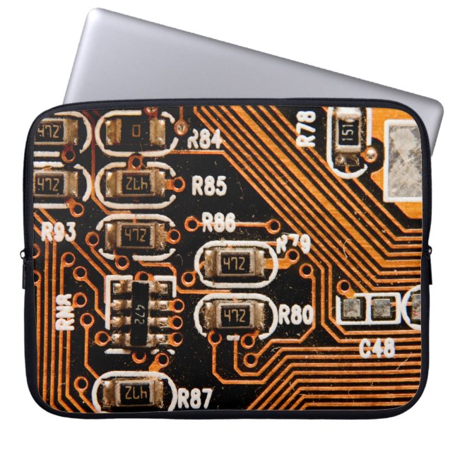 Makroaufnahme von Schaltbrett, Kabeln, Kondensator Laptopschutzhülle (Vorderseite)