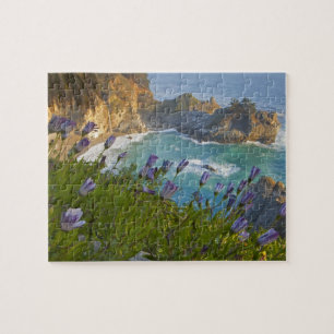 Malerische McWay Falls stürzt in den Strand und Puzzle