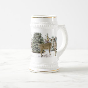 Malerische Winterwälder mit Hirschen Ferienhaus Bierglas
