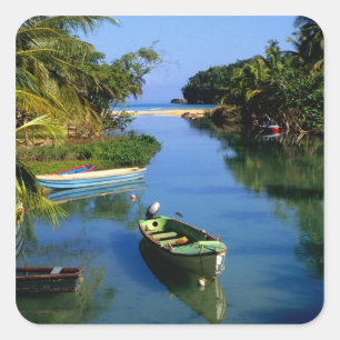 Malerischer Fluss nahe Ocho Rios in Jamaika Quadratischer Aufkleber