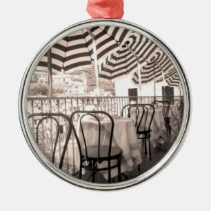 Malerischer Restaurantbalkon, Italien Silbernes Ornament