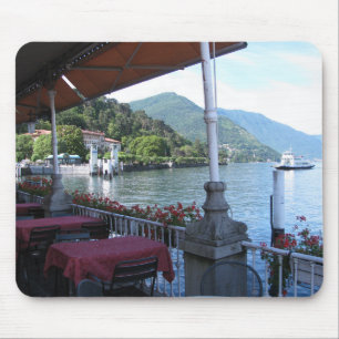 Malerisches Bellagio, Italien direkt vor Ihrer Nas Mousepad