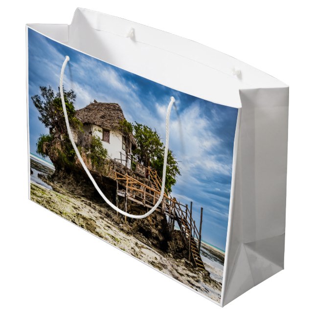 Malerisches Haus auf einem tropischen Korallenriff Große Geschenktüte (Rückseite Schrägansicht)