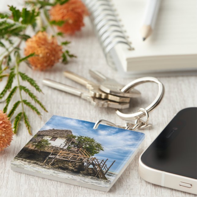 Malerisches Haus auf einem tropischen Korallenriff Schlüsselanhänger (Vorderseite rechts)