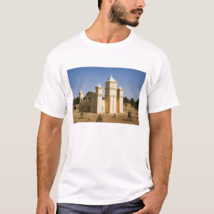 Mali, Bamako. Moschee, Bamako-Djenne-Straße T-Shirt