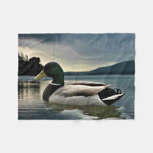 Mallard Duck on The Lake Fleecedecke (Vorderseite (Horizontal))