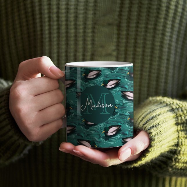 Mallards Schwimmen im Wassermuster Kaffeetasse (Mallards in the water mug with monogram)