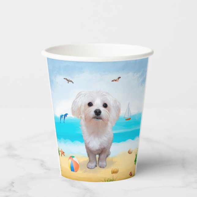 Malteser Hund am Strand Pappbecher (Vorderseite)