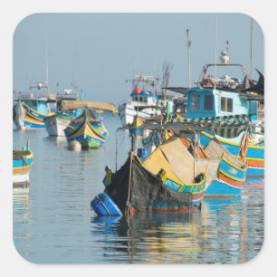 Maltesische Fischerboote Marsaxlokk in Malta Quadratischer Aufkleber
