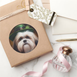 Malti Tzu Hund im St. Patrick's Day Kleid Runder Aufkleber