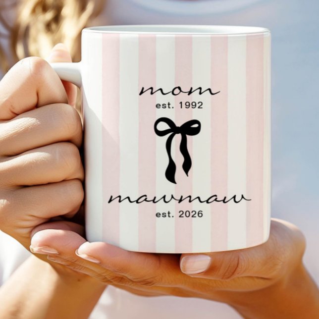 Mama an Oma Est Tasse mit Schleife (Von Creator hochgeladen)
