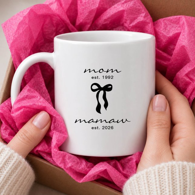 Mama an Oma Est Tasse mit Schleife (Von Creator hochgeladen)