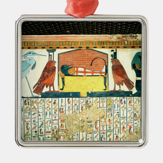 Mama auf einem Begräbnis- Bett mit verschiedenen Ornament Aus Metall (Vorne)