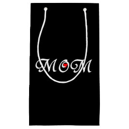 Mama auf schwarzem Hintergrund mit Geschenktasche  Kleine Geschenktüte