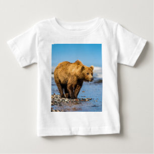 Mama Bären beobachtet ihre beiden Kinder Baby T-shirt