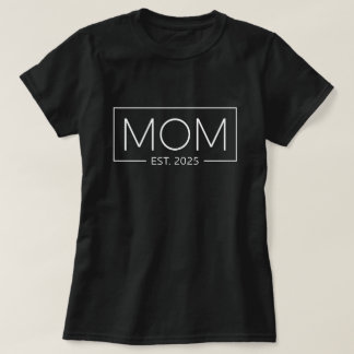 Mama bis 2025 Ladung Mama 2025 Von Mami gefördert T-Shirt