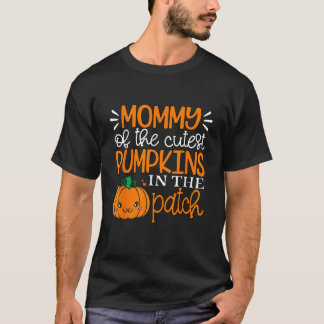 Mama der süßesten Kürbisse auf dem Halloweenfeld T-Shirt