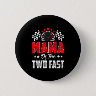 Mama der zwei schnellen 2. Geburtstagsrennwagenfam Button