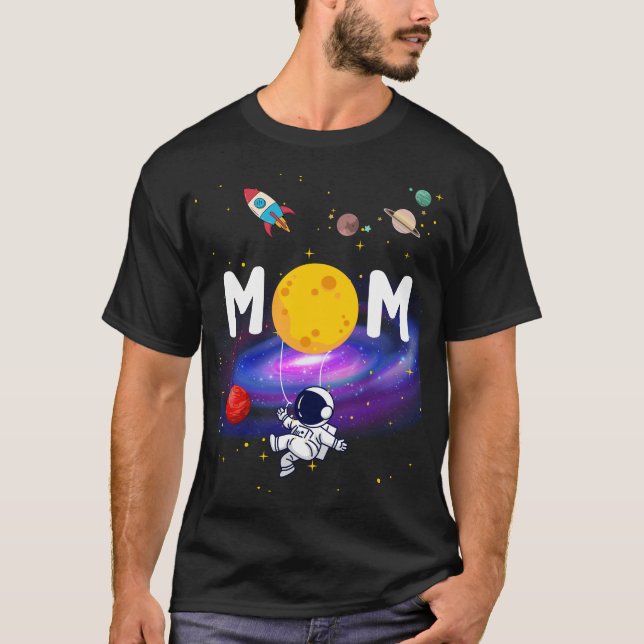 Mama des Astronauten - Aus dieser Liebe T-Shirt (Vorderseite)