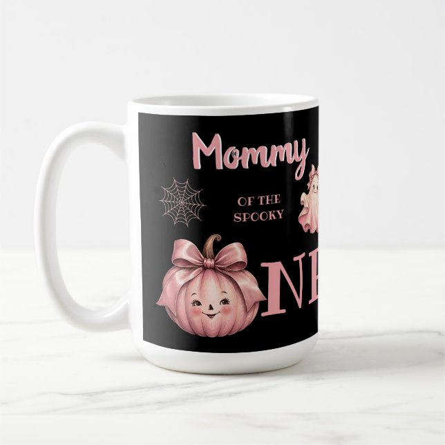 Mama des Gruseligen Pinkoween Retro-Geist Kaffeetasse (Links)