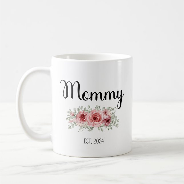 Mama Est 2024 für Mommy Mama Tasse (Links)