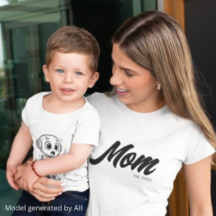 Mama Est. Schwarzes Skript Custom T-Shirt