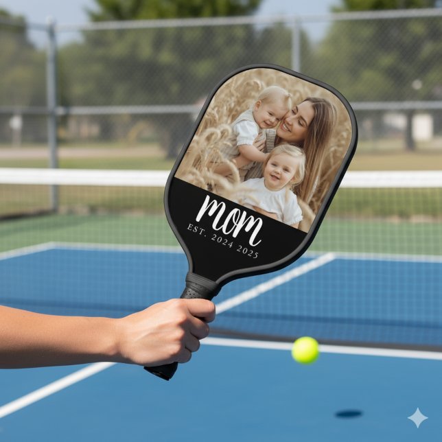 Mama etabliertes Fun Script-Foto Pickleball Schläger (modern script mother's day mom established date with custom photo pickleball paddle for christmas)
