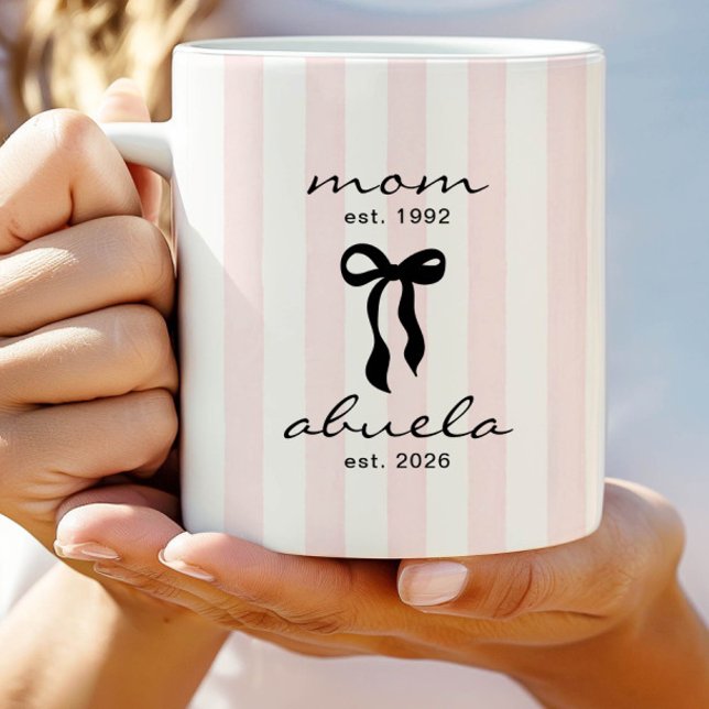 Mama für Oma Est Tasse mit Schleife (Von Creator hochgeladen)