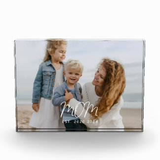 Mama Gründungstermin Est Weiße moderne Schrift Fotoblock