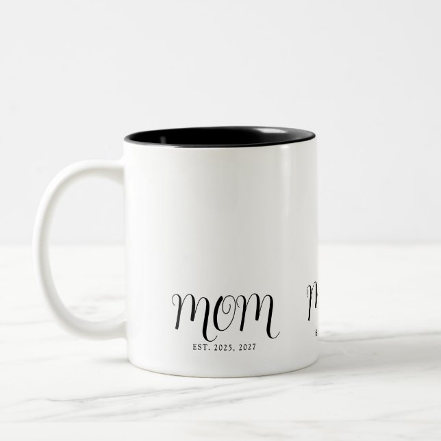 Mama hat Black Script neu Mama-Geschenk eingericht Zweifarbige Tasse (Links)
