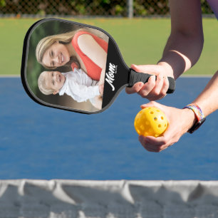 Mama hat ein unterhaltsames Skript-Foto eingericht Pickleball Schläger