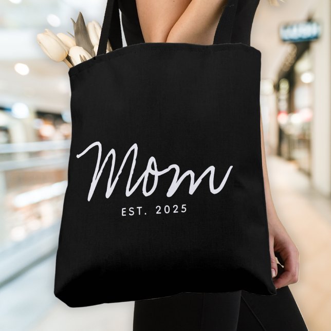 Mama hat neues Mama-Geschenk etabliert (Von Creator hochgeladen)