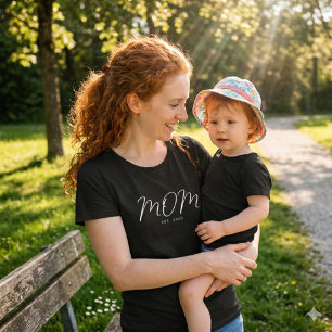 Mama hat neues Mama-Geschenk etabliert T-Shirt