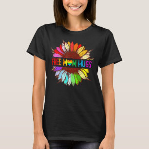 Mama Hugs Gay Blume Flag Lgbt Human Rights Lgb T-Shirt