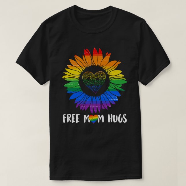 Mama Hugs Gay Pride LGBT Daisy Rainbow Blume  T-Shirt (Design vorne)