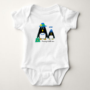 Mama ist ein kleiner Mann. Kleine Penguin Baby Bod Strampler