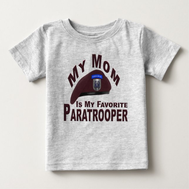 Mama ist My Favorite 82. Im Flugzeug Fallschirmjäg Baby T-shirt (Vorderseite)