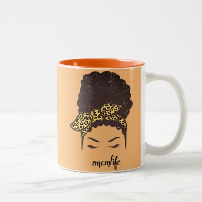 Mama Life, Black Afro Messy Bun, Afro American Zweifarbige Tasse (Rechts)