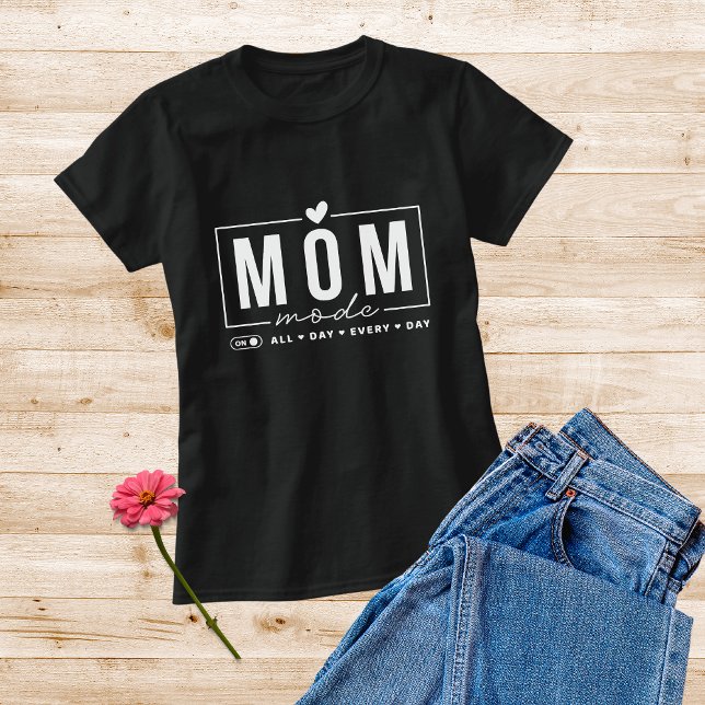Mama Mode Funny Simple Modern Script Typografy T-Shirt (Von Creator hochgeladen)