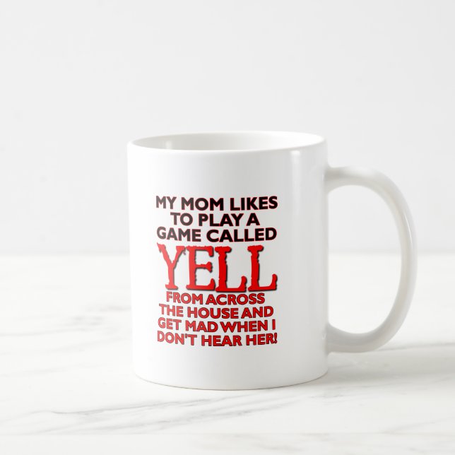 Mama schreit über das Haus und lustige Mug Tasse (Rechts)