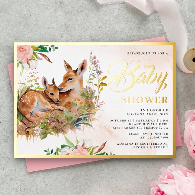 Mama und Baby Deer Floral Baby Shower Gold Folieneinladung (Von Creator hochgeladen)