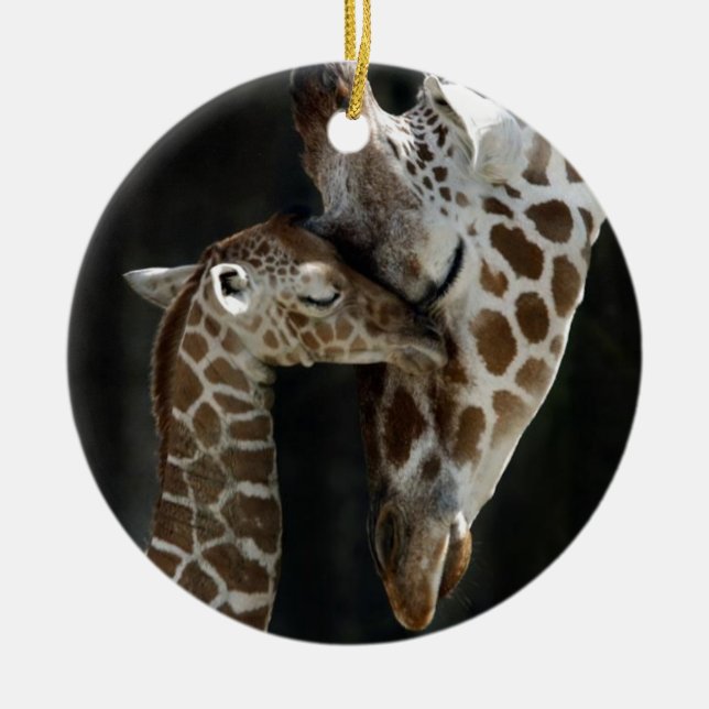 Mama-und Baby-Giraffen-Umarmung Keramik Ornament (Vorne)