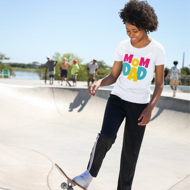 Mama und Vater Typografie T-Shirt (mom dad family t-shirt (custom content))